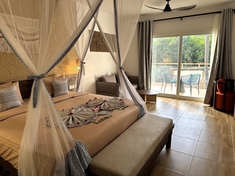 Reef and Beach Garden Room