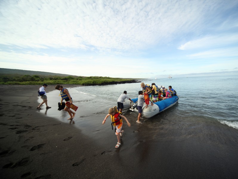 Anlandung an der Urbina Bay