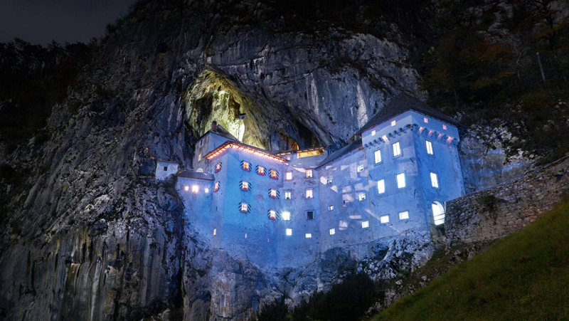Predjama Castle