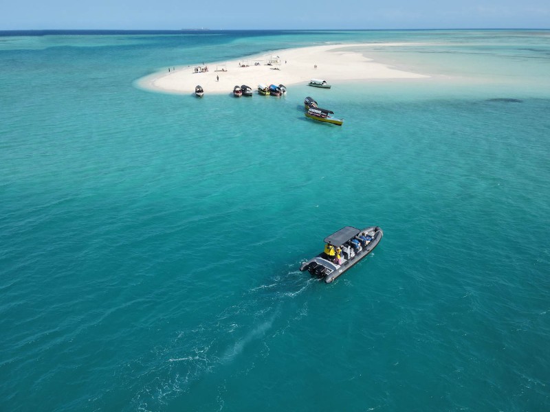  Semi Submarine, Zanzibar