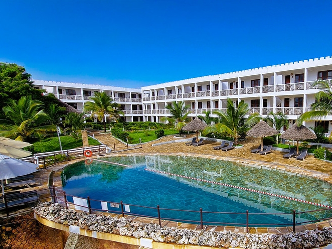 Zanzibar Bay Resort Swimming Pool