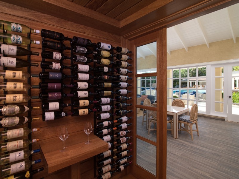 Tortuga Bay - Weinkeller Lounge