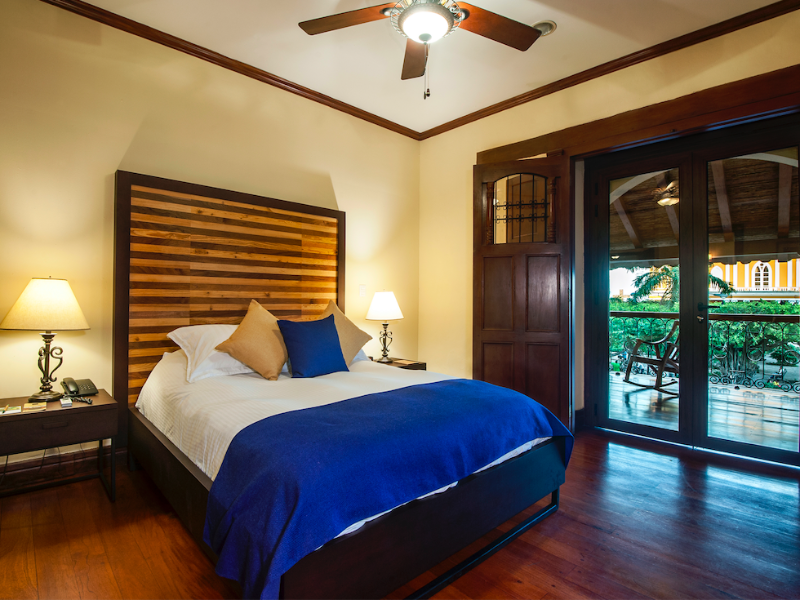 Plaza Colón - Queen