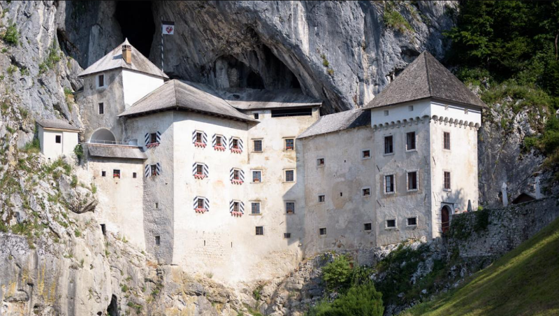 Predjama Castle