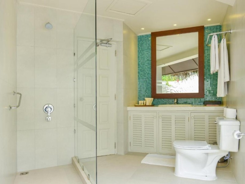 Beach Villa Bathroom