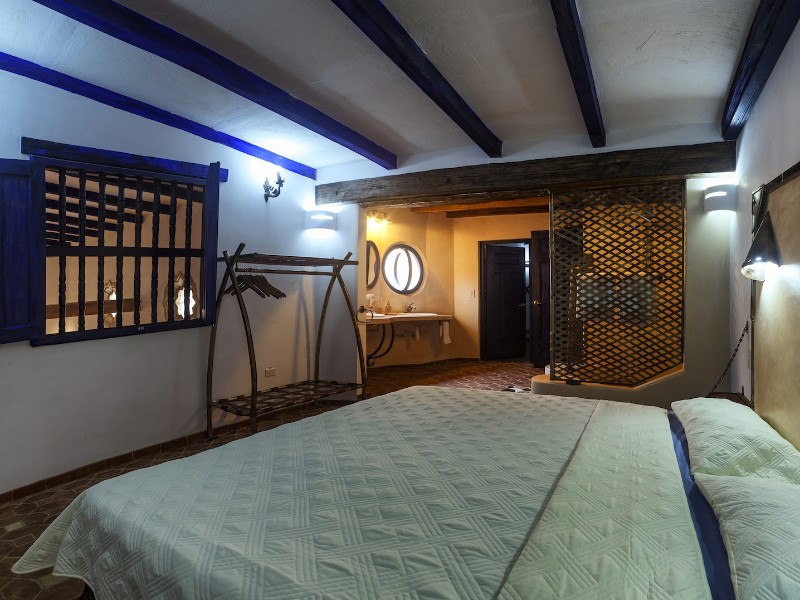 Casa d Lirio - Doppelbett Schlafzimmer