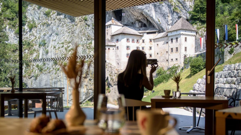Predjama Castle