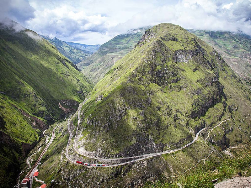 Ecuador - Blick auf die Teufelsnase