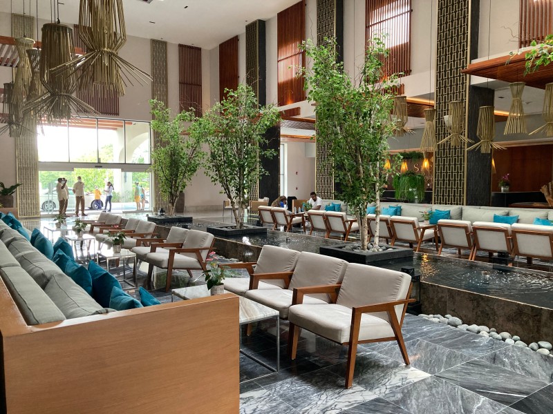 Secrets Royal Beach - Lobby