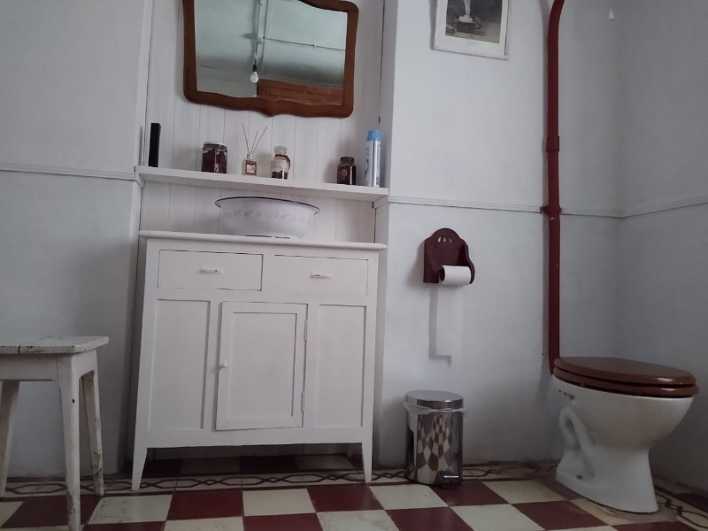 Campamento Darwin Privates Bad