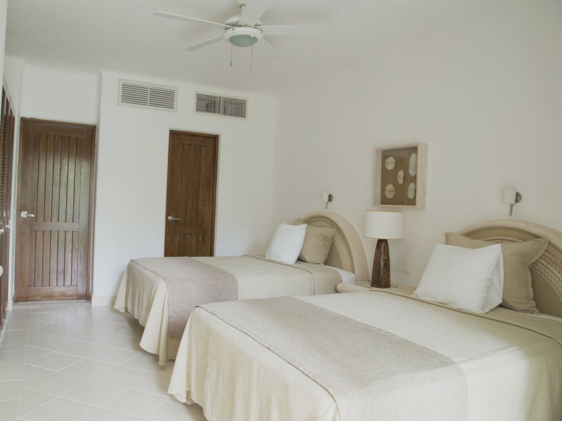 Las Villas Akumal - 2-BR Oceanview