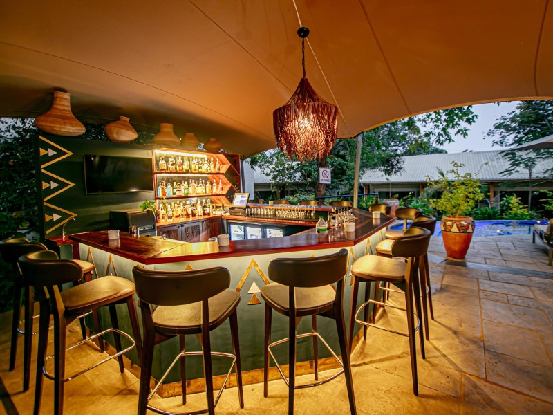 Bar Shongwe Lookout Guest Lodge