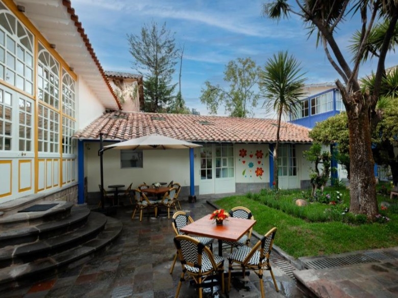 7 Toritos_Patio