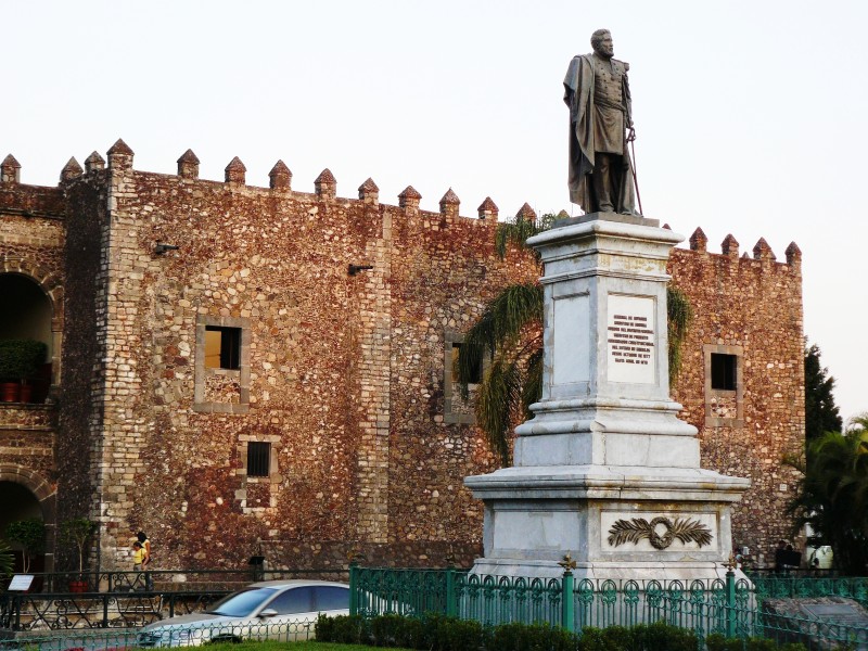 Cuernavaca - Statue von Cortes