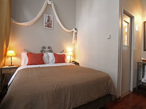 Hotel A - Queen Zimmer