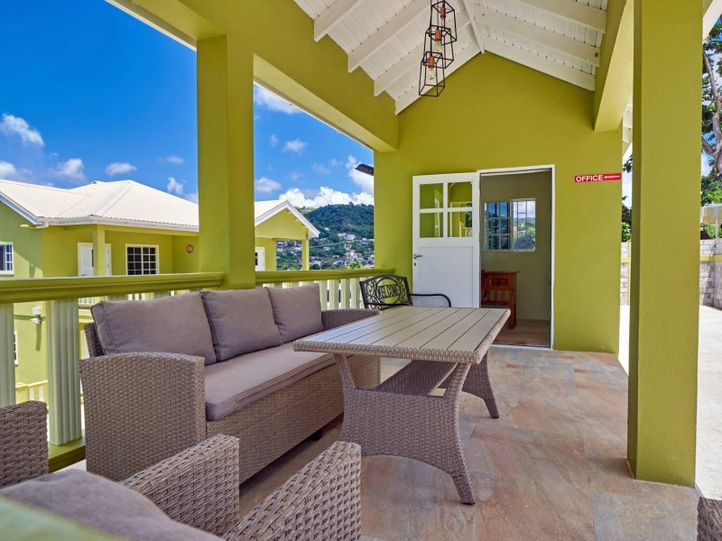 Sapphire Apartments St. Vincent