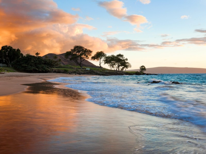 USA - Hawaii - Maui - Sunset at a beach