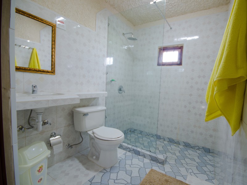 Cristina y Elieser - Badezimmer