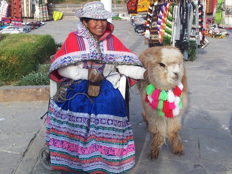 Chivay Local