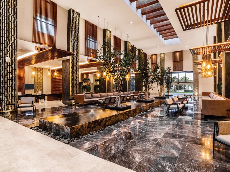 Secrets Royal Beach - Lobby