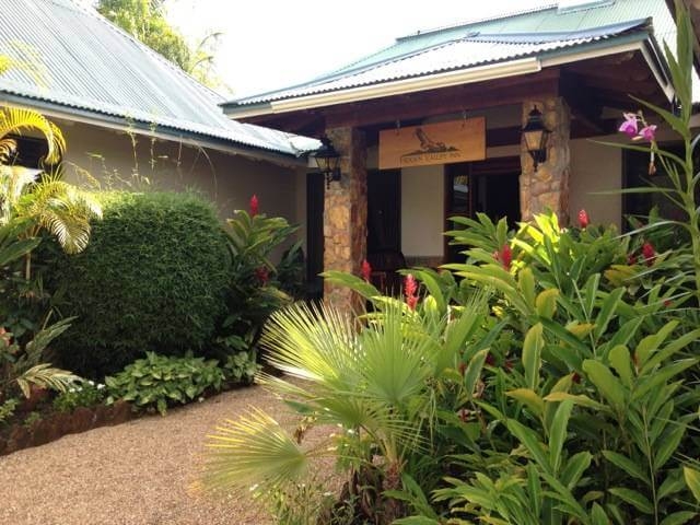 Hidden Valley Inn - Eingang