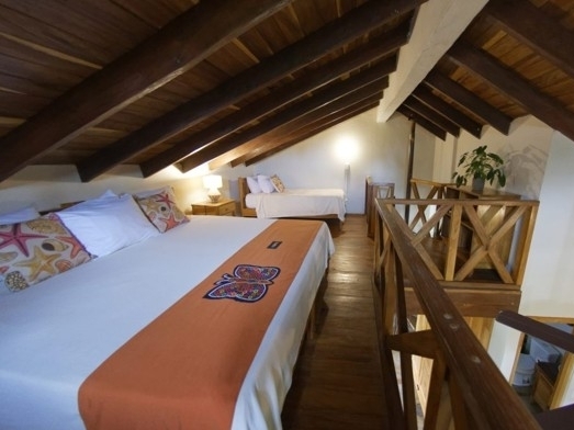 Santa Catalina Hotel - Family Cabin