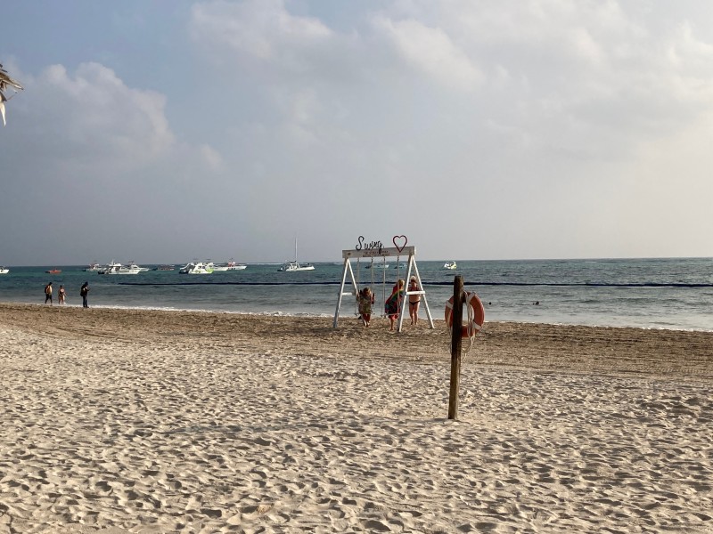 Secrets Royal Beach - Strand