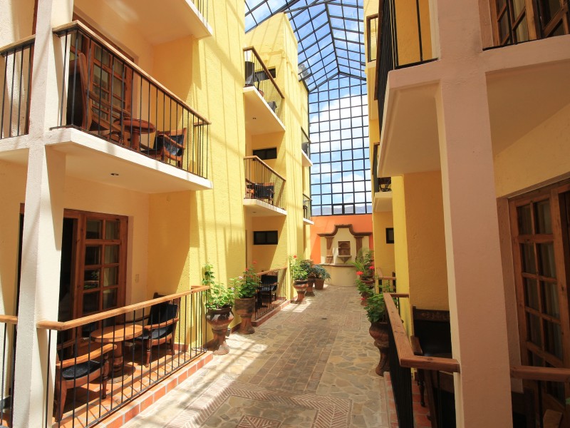 Diego de Mazariegos - Durchgang