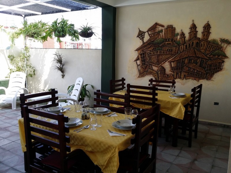 Hostal Hereida - Gartenrestaurant