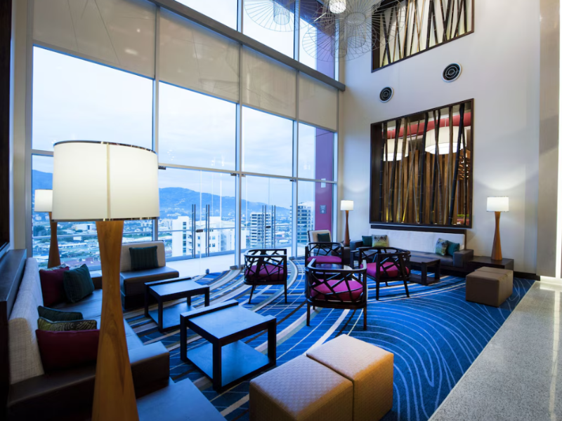 Hilton Sabana - Lobby