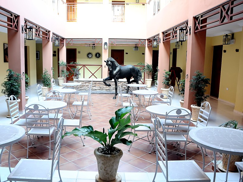 E Caballeriza - Patio