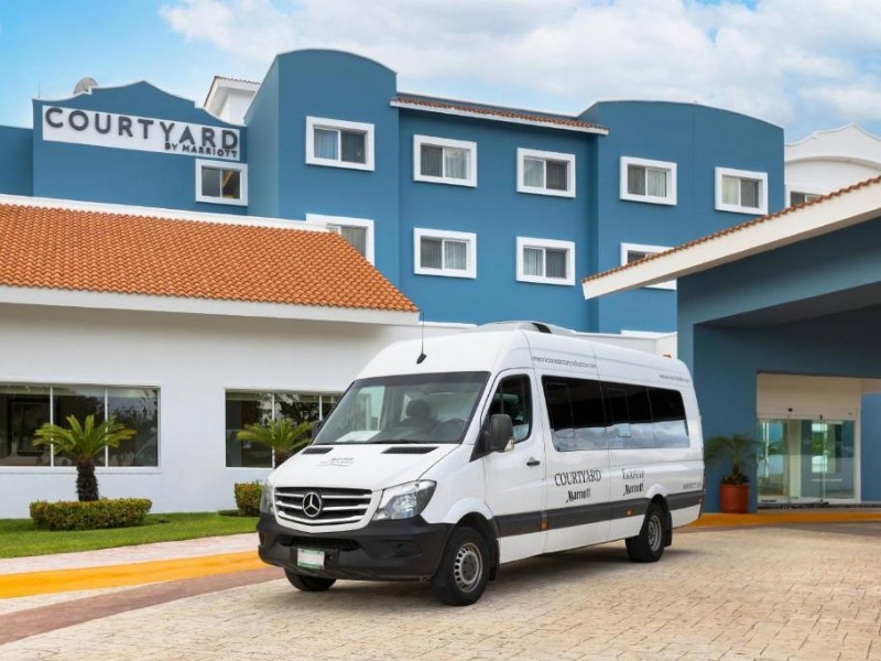 Courtyard by Marriott - Airport Shuttle