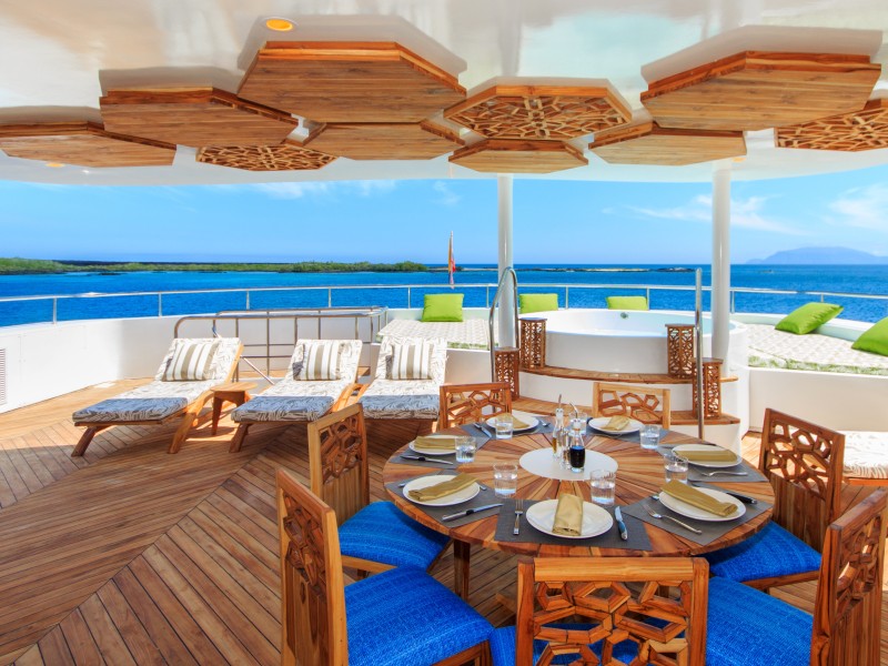 Elite Sky Lounge Jacuzzi