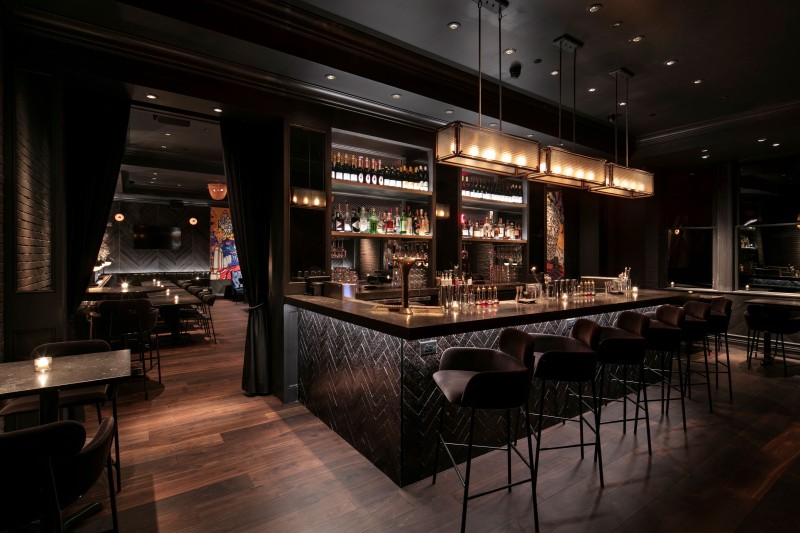 Kixby Hotel Lobby Bar