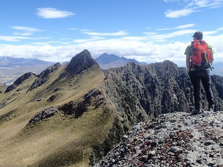 Die Ruhe des Gipfels genießen