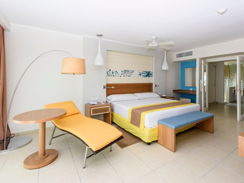 Dhawa Cayo Santa Maria Hotel Room