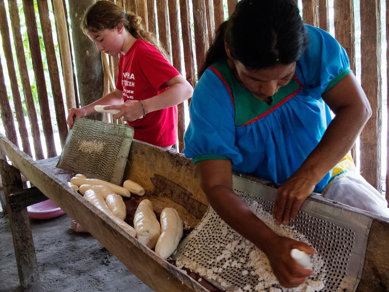 Zubereitung des Mittagessens