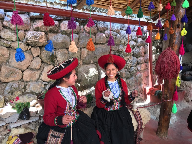 Chinchero - Weaving Presentation