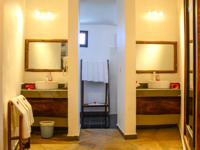 Reef and Beach SuiteMangrove/Pool Family