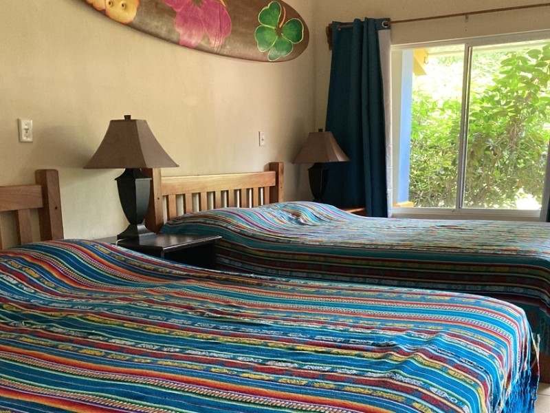 Las Lajas Beach Resort - Zimmer