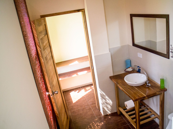 Sink Spondylus Lodge