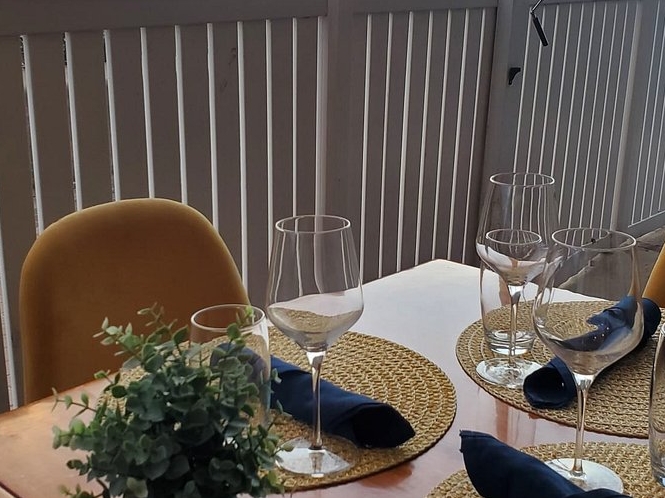 Coast Restaurant and Deli Seating Area