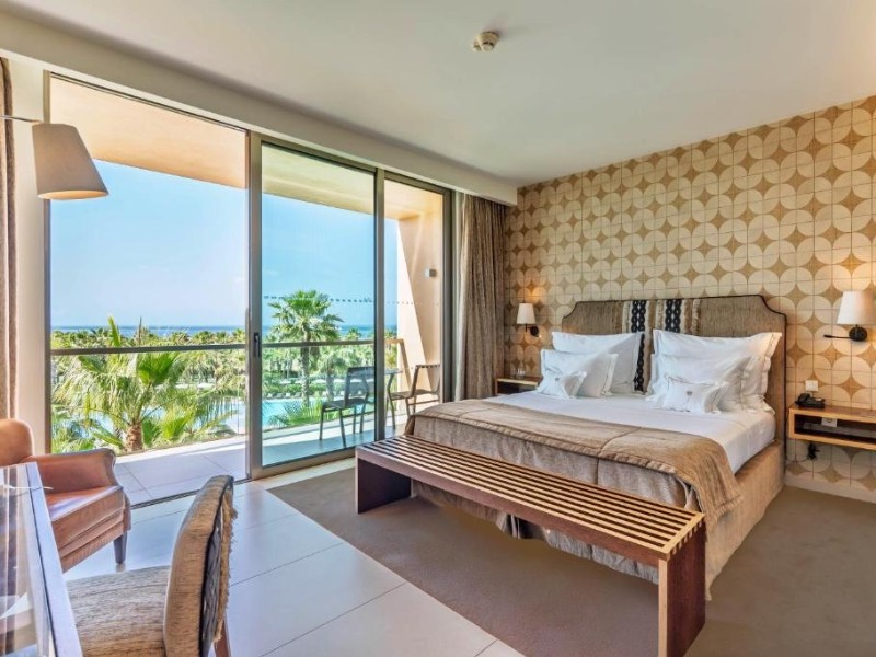 Wine&Books - Zimmer mit Ausblick (Seeblick nicht garantiert)