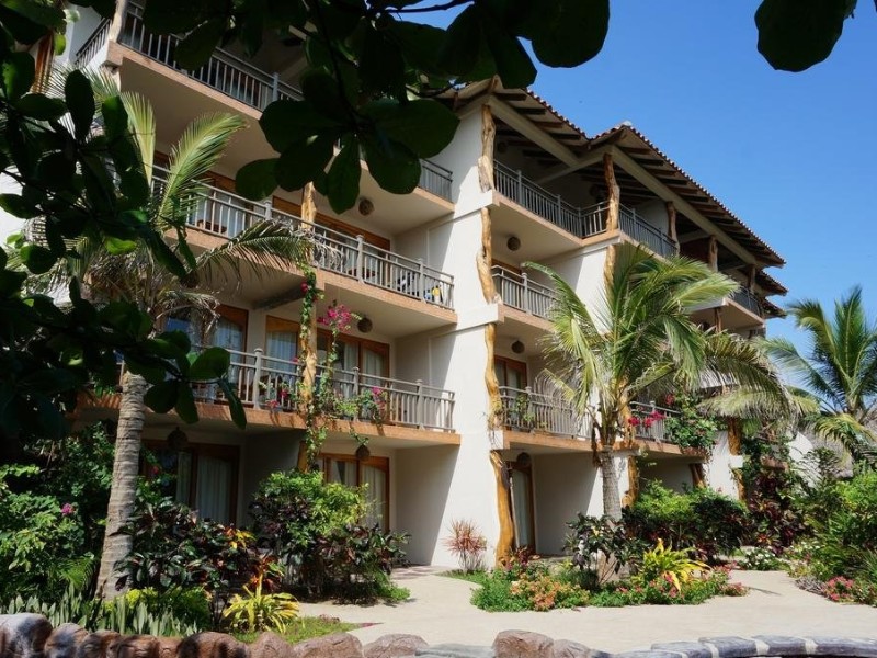 Canoa Beach Hotel