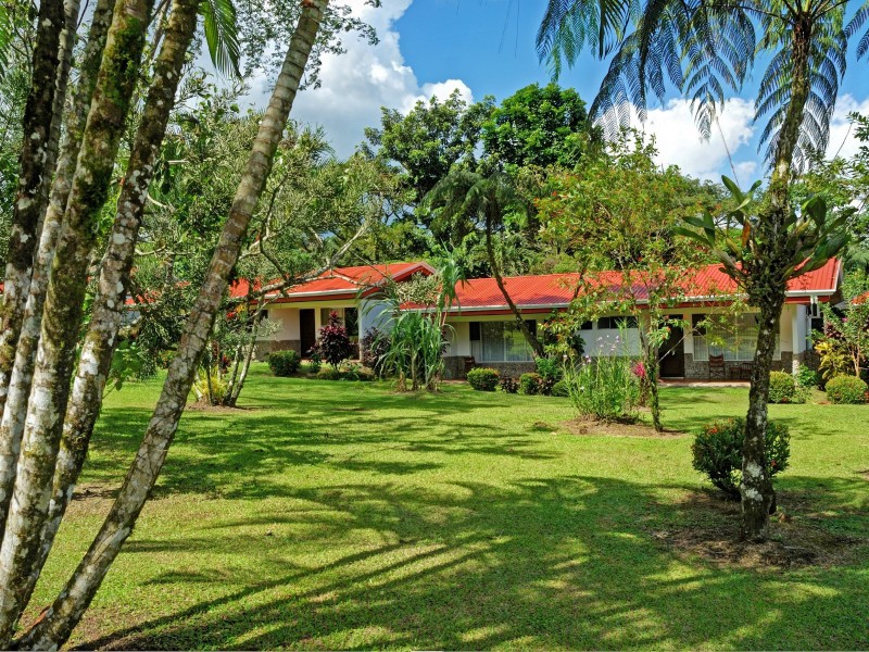 Volcano Lodge - Unterkuenfte