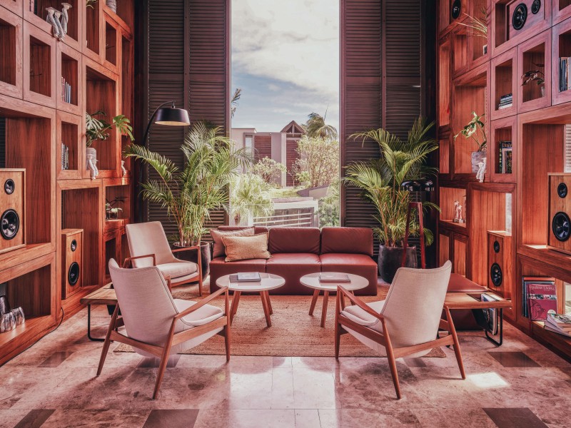 Seating area at Long Beach Lobby
