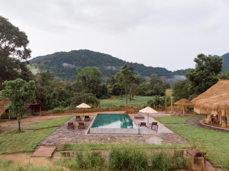 Gal Oya swimming pool