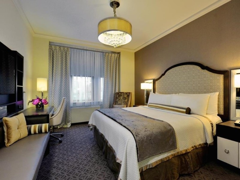 Park South Executive King