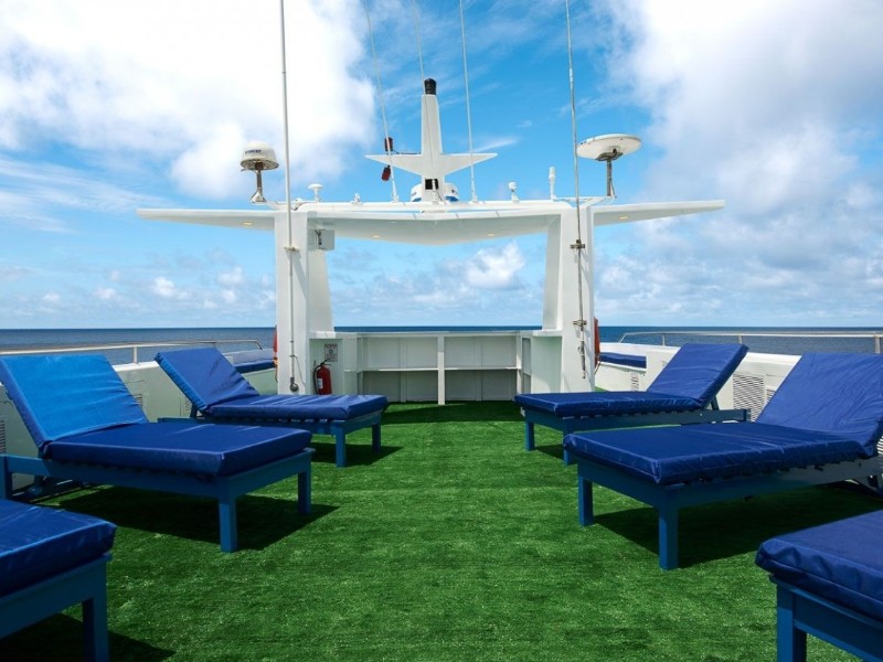 Sun deck 