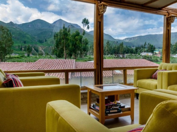 Kilawasi_Lobby